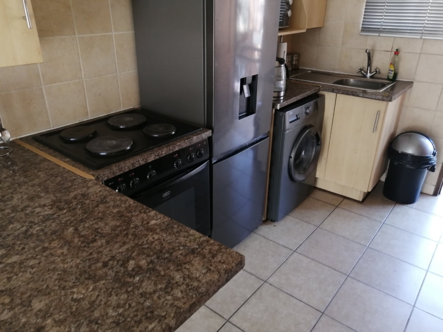 2 Bedroom Property for Sale in Vredenhof Sh Free State